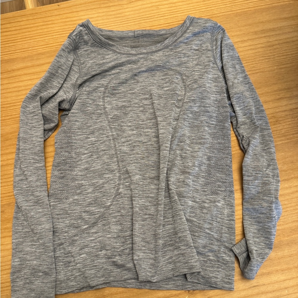 Lululemon Gray Long Sleeve Top